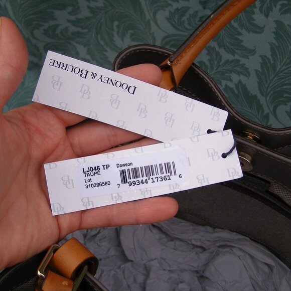 NWT Dooney & Bourke Smooth Leather Dawson Satchel in Taupe - Picture 10 of 16